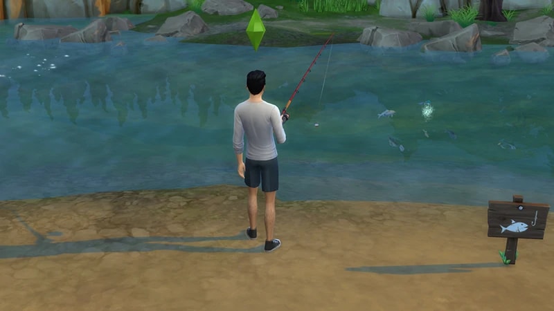 一位留著黑色短髮、身穿灰色長袖上衣的模擬市民站在湖前，手持釣竿釣魚。