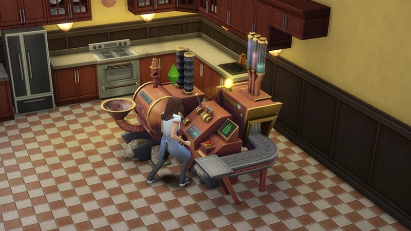 Seorang Sim berdiri di dapur mengenakan celemek biru menekan tombol di Cupcake Factory di The Sims 4.